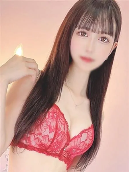 えみか【黒髪清楚細身巨乳】の写真1枚目