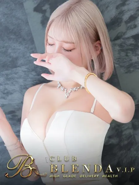 王華レアの写真1枚目