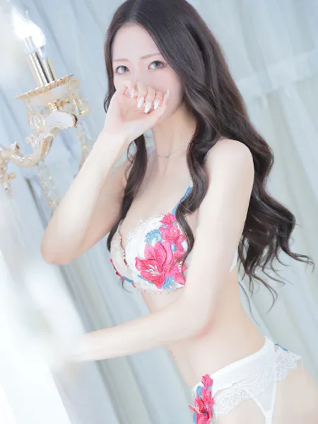 菜々緒【ナナオ】の写真3枚目