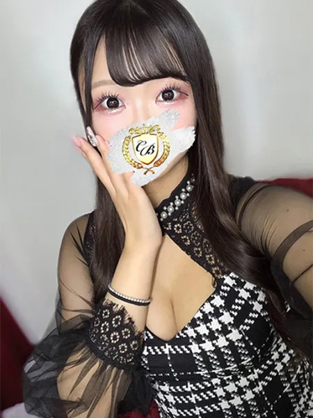 天羽ひなの写真2枚目