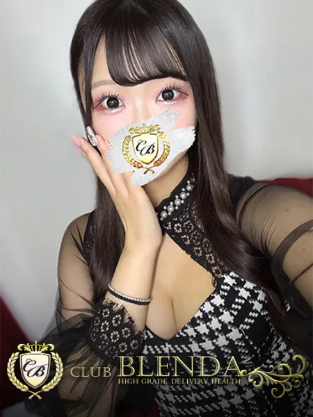 天羽ひなの写真1枚目