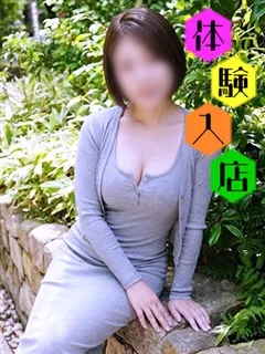 梨紗の紹介写真
