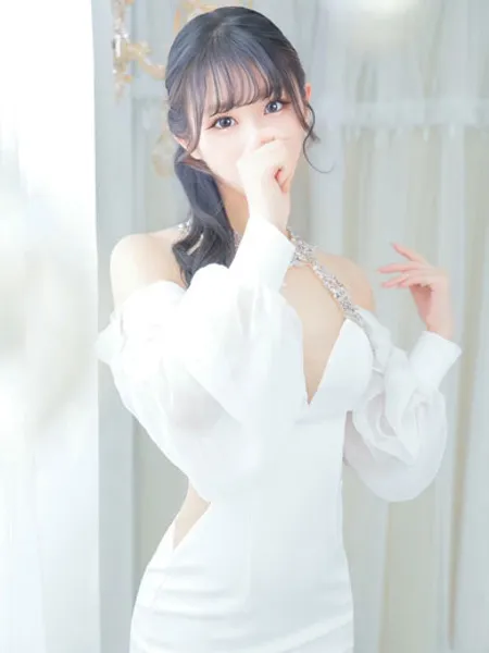 水卜みれなの写真2枚目