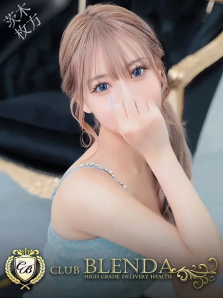 朝比奈ローラの写真1枚目