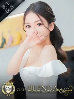 月城　みる/20歳 - (クラブ ブレンダ)