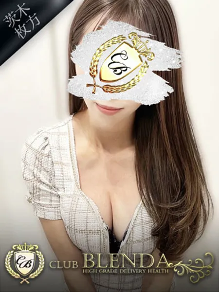 鷹宮エマの写真1枚目