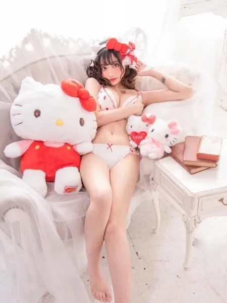 えちか/単体AVの写真1枚目