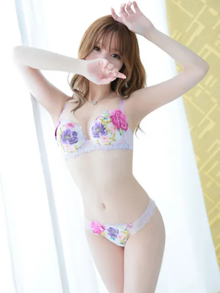 華沢メイの写真2枚目