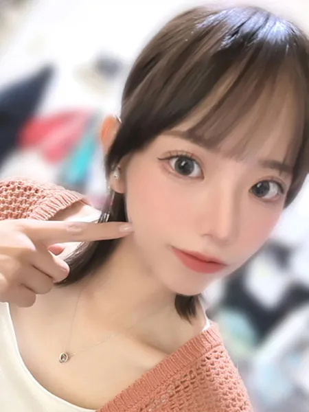 鈴木あみの写真1枚目