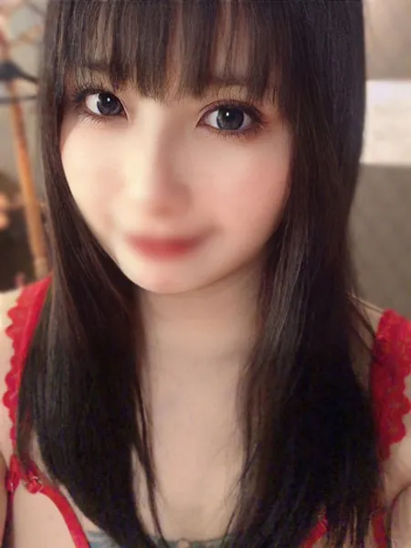 桐ケ谷めいの写真2枚目