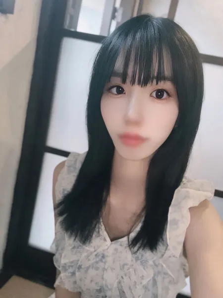 秋宮ことりの写真2枚目