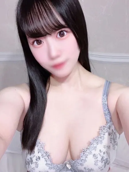 秋山りかこの写真2枚目