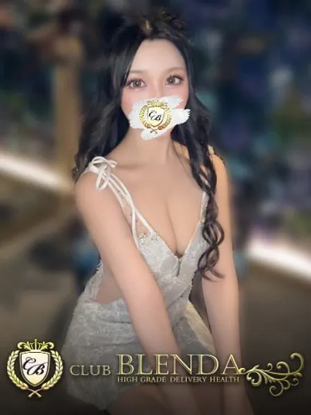 三上みうの写真1枚目