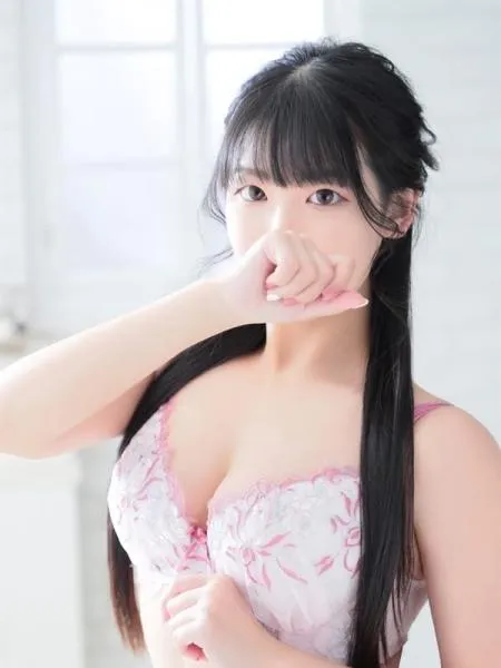 ひな♡巨乳美女♡の写真3枚目