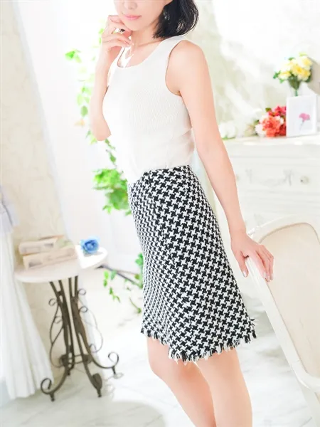 井関綾乃の写真1枚目