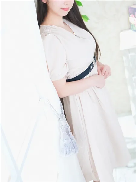 里見華の写真1枚目