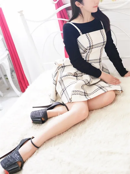 水越理沙の写真4枚目