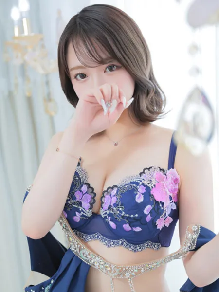 泉アヤノの写真3枚目