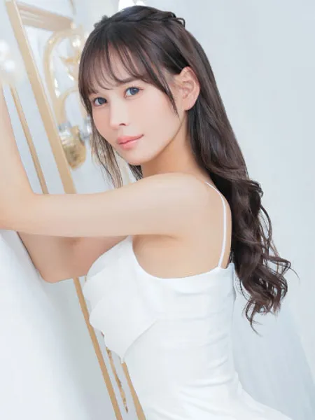 南星セイラの写真1枚目