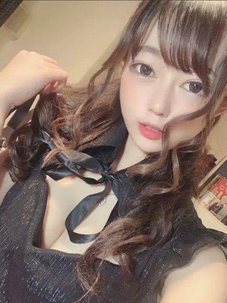 七瀬【ななせ】の写真1枚目