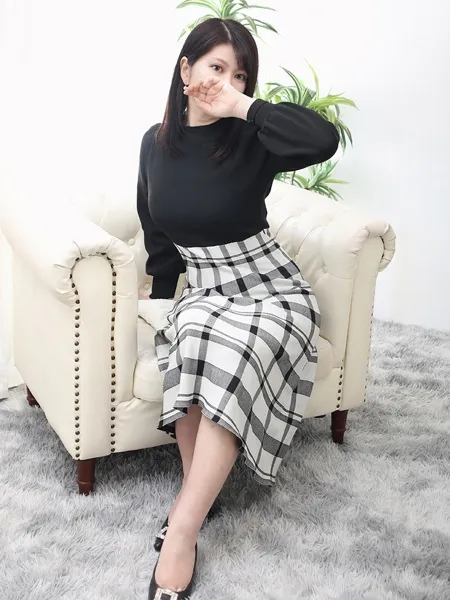 設楽かなの写真1枚目