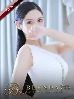王妃クレアの紹介写真