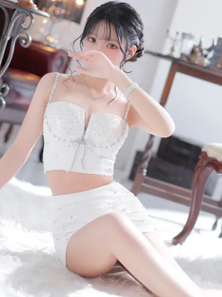 朝比奈やえの写真2枚目