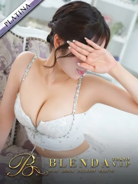 SARINAの写真1枚目