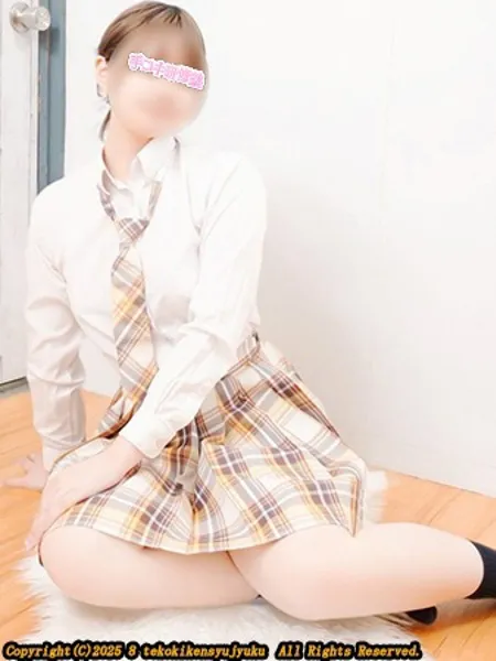 瑠璃川せなの写真1枚目