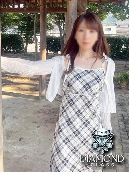 瑛莉那の写真3枚目