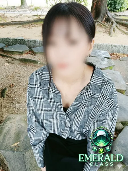 深田【エメラルド】の写真5枚目