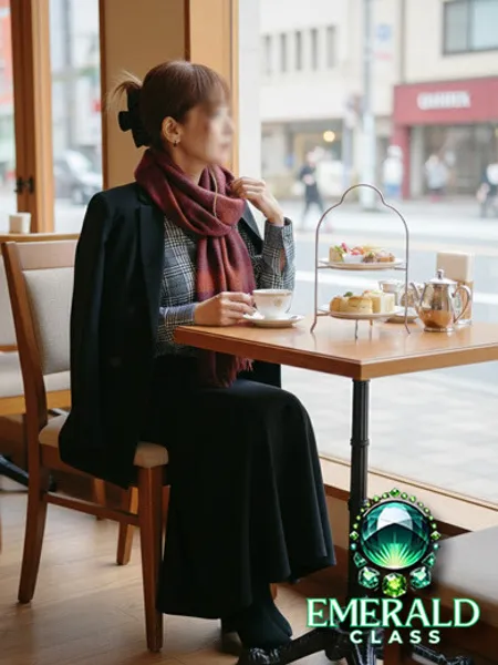 深田【エメラルド】の写真2枚目