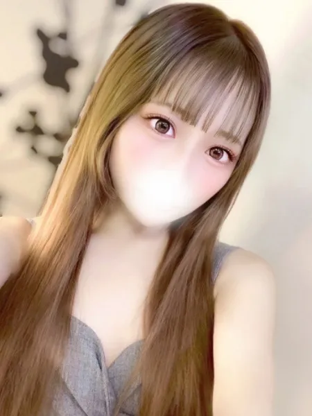 沖ゆうなの写真1枚目