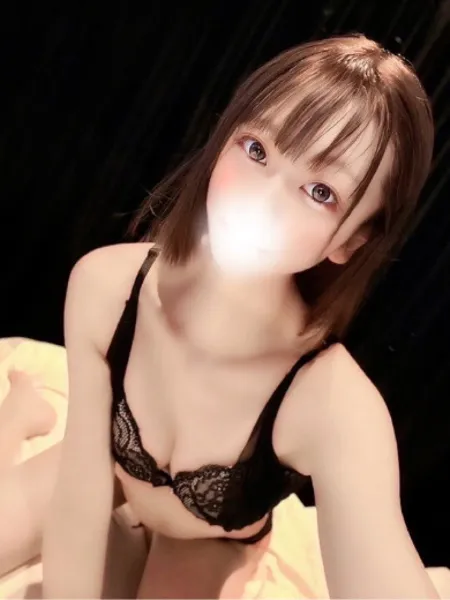 若菜くみの写真1枚目