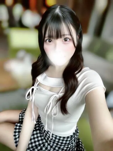 羽奈えれなの写真1枚目