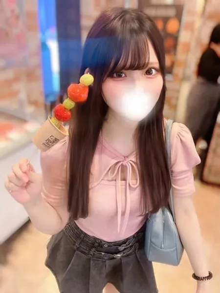 加藤れいなの写真2枚目