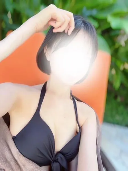 吉瀬すずかの写真1枚目