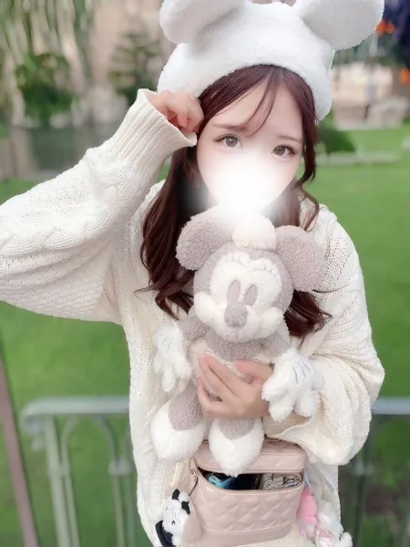 詩音しゅりの写真2枚目