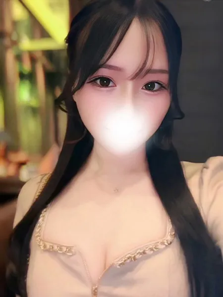 若月さくやの写真1枚目