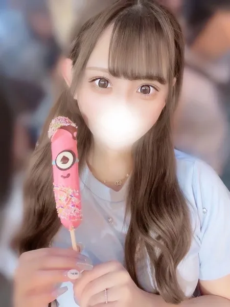 西内りあの写真1枚目