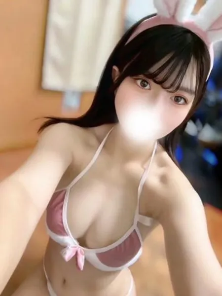 三日月しほの写真1枚目