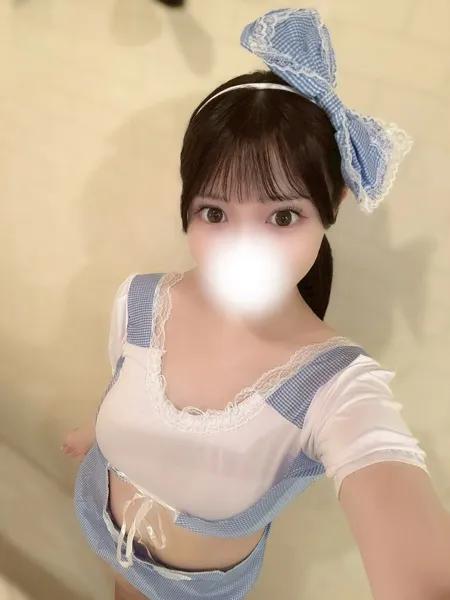 桜木かのんの写真3枚目