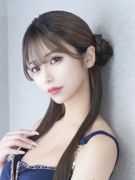 深澤みさきの写真1枚目