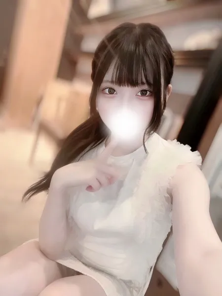 越智みりかの写真1枚目