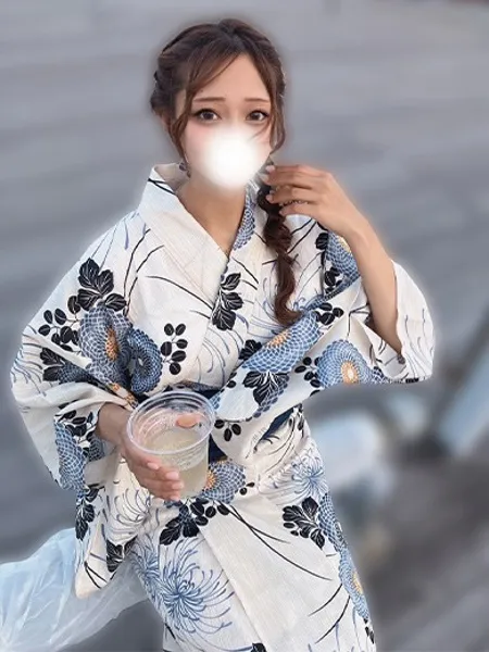 吉岡ななの写真1枚目