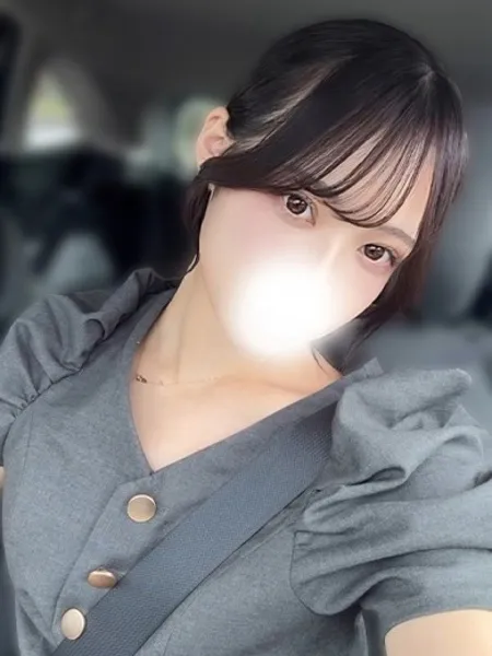 瑠奈まりかの写真2枚目