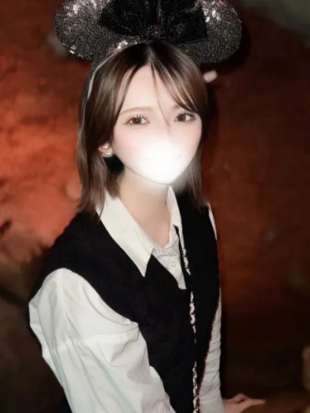 西菜しのの写真1枚目