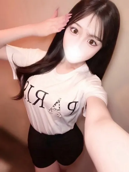 月詠まゆの写真2枚目