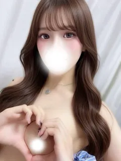 愛沢ゆいかの紹介写真