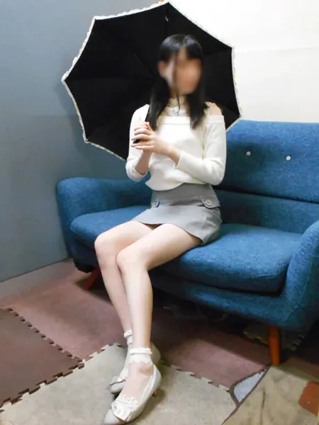 高峰絵美里の写真1枚目